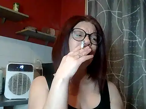 jennylovence online show from February 7, 2025, 8:11 am