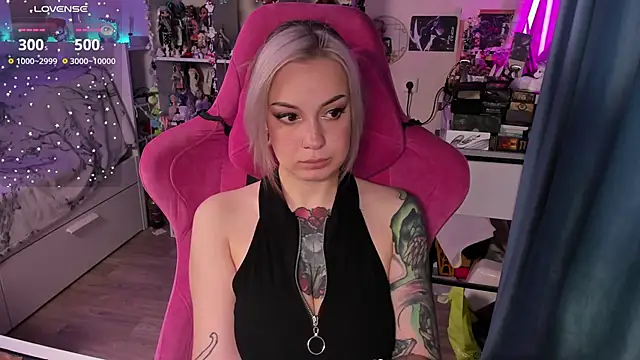 Snapshot of ChloeKohaku chatting on February 5, 2026, 4:08 am ChloeKohaku online show from February 5, 2026, 4:08 am