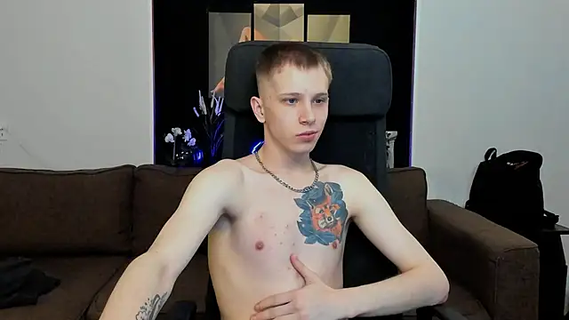 arlekincrop online show from March 18, 2025, 1:44 pm