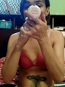 QueenSoreal online show from March 6, 2026, 7:25 am