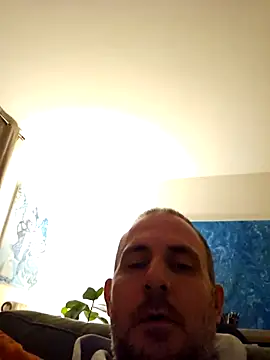 verylargecock online show from February 10, 2026, 11:04 pm