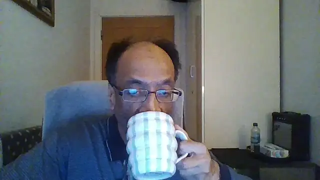 rauncher1 online show from October 20, 2025, 8:04 am