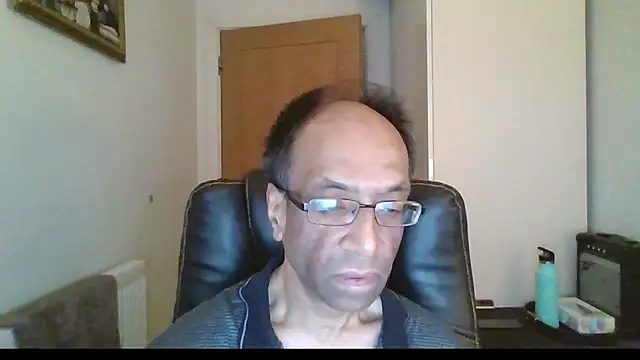 rauncher1 online show from February 19, 2026, 9:28 am