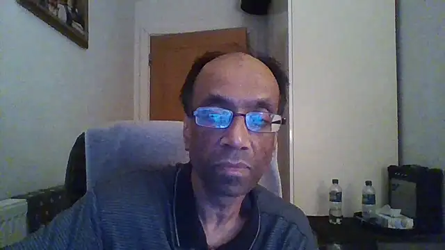 rauncher1 online show from October 15, 2025, 11:24 pm