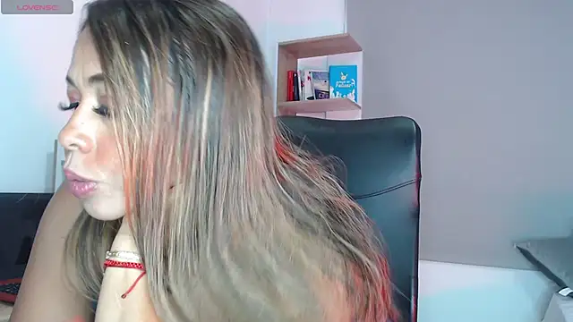 BriannaLorens online show from October 7, 2025, 4:19 pm