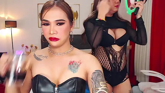 Snapshot of SeductiveLexieX chatting on September 24, 2025, 1:06 pm SeductiveLexieX online show from September 24, 2025, 1:06 pm