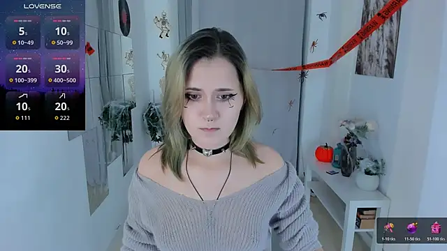 Snapshot of Alexa_Lexi_ chatting on October 29, 2025, 4:17 pm Alexa Lexi online show from October 29, 2025, 4:17 pm