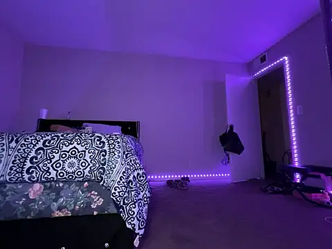 Snapshot of ChocolateTingz chatting on December 15, 2024, 5:56 am ChocolateTingz online show from December 15, 2024, 5:56 am