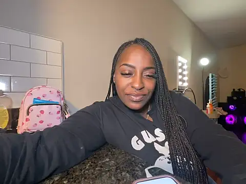 Snapshot of ChocolateTingz chatting on February 16, 2026, 1:37 am ChocolateTingz online show from February 16, 2026, 1:37 am