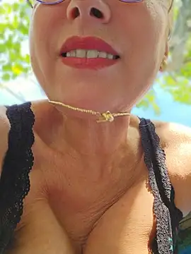 elacoquette online show from May 11, 2026, 2:45 pm