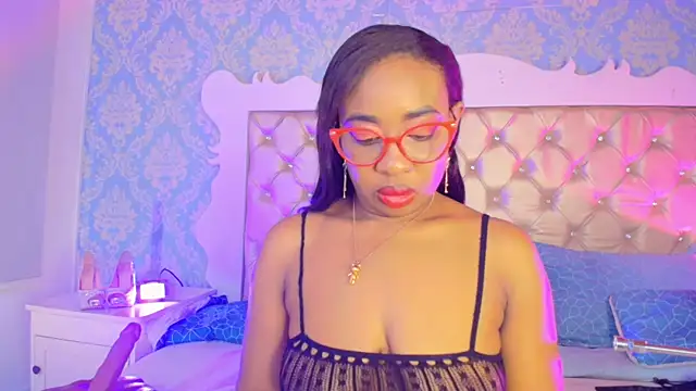 CaseyMoon online show from May 20, 2026, 12:46 pm