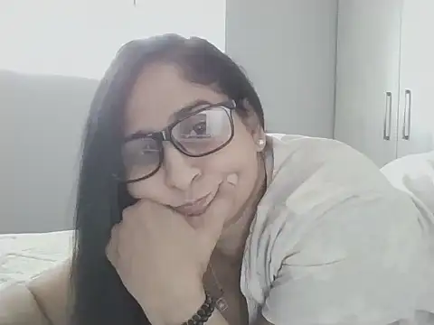 Snapshot of Indiankushy chatting on July 15, 2026, 11:06 am Indiankushy online show from July 15, 2026, 11:06 am