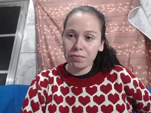 Snapshot of Venusluxodomme chatting on September 27, 2025, 4:51 am Venusluxodomme online show from September 27, 2025, 4:51 am