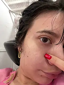 kiarafonseca  online show from January 9, 2026, 3:19 pm