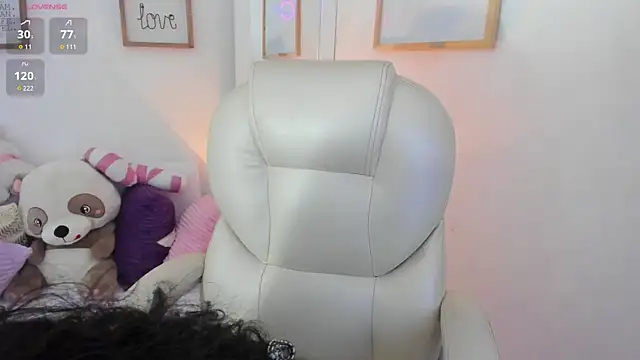 Snapshot of zobe_love chatting on July 14, 2026, 5:08 pm zobe love online show from July 14, 2026, 5:08 pm