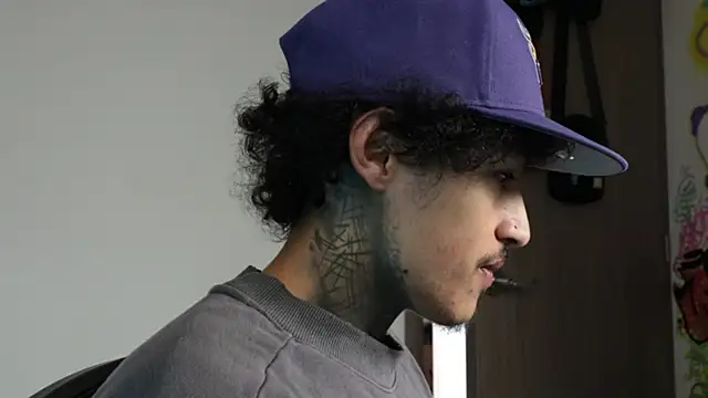 trieone online show from March 25, 2026, 1:54 pm