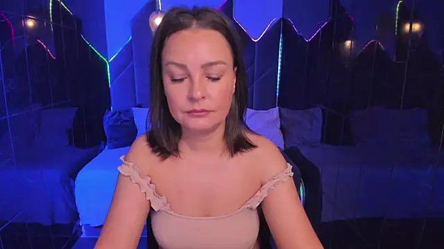 MilenaMellow online show from October 22, 2025, 7:46 pm