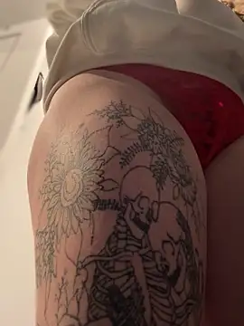 Snapshot of PussiesnCream_ chatting on October 16, 2025, 2:14 pm PussiesnCream online show from October 16, 2025, 2:14 pm