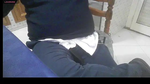 polloiw online show from March 4, 2026, 12:13 pm