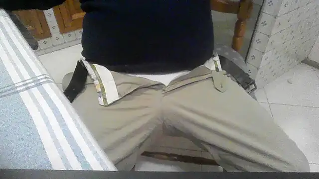 Snapshot of polloiw chatting on October 20, 2025, 9:15 pm polloiw online show from October 20, 2025, 9:15 pm