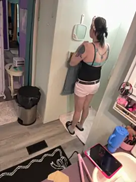 lolabunny9 online show from August 1, 2026, 3:54 pm