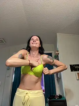 lolabunny9 online show from March 19, 2025, 1:07 pm