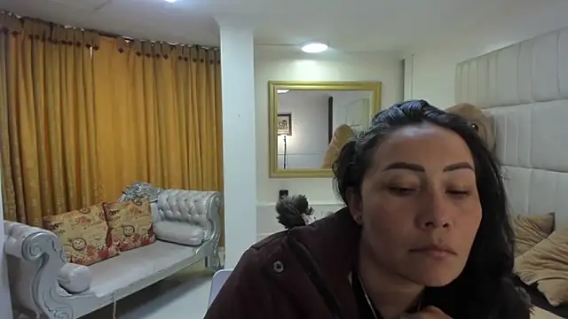 Snapshot of gaby_trent chatting on October 14, 2025, 1:56 pm gaby trent online show from October 14, 2025, 1:56 pm