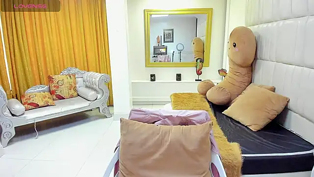 Snapshot of gaby_trent chatting on March 14, 2025, 4:09 pm gaby trent online show from March 14, 2025, 4:09 pm