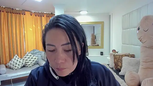 gaby trent online show from November 29, 2025, 3:34 pm