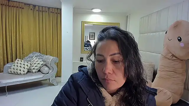 gaby trent online show from December 3, 2025, 10:25 am