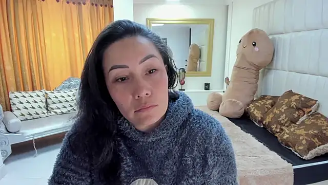 Snapshot of gaby_trent chatting on November 4, 2025, 3:27 pm gaby trent online show from November 4, 2025, 3:27 pm