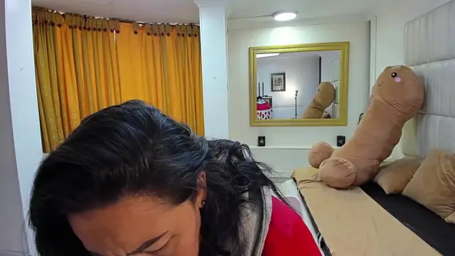 gaby trent online show from October 20, 2025, 1:55 pm