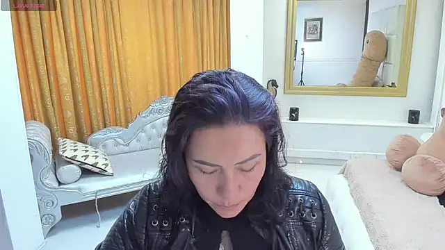 Snapshot of gaby_trent chatting on April 7, 2026, 2:41 pm gaby trent online show from April 7, 2026, 2:41 pm