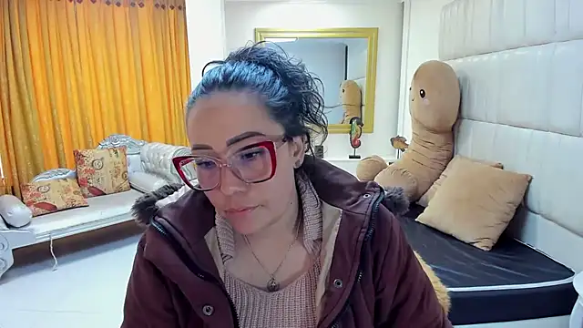 Snapshot of gaby_trent chatting on March 8, 2025, 7:31 pm gaby trent online show from March 8, 2025, 7:31 pm