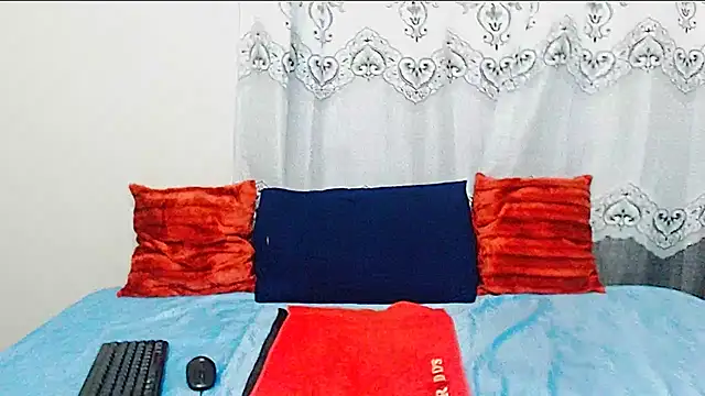 Snapshot of NikkyJigglesX chatting on December 21, 2025, 12:07 pm NikkyJigglesX online show from December 21, 2025, 12:07 pm