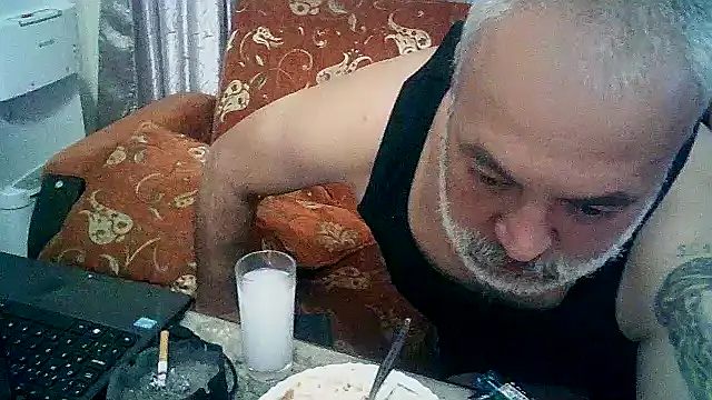 Snapshot of husoizmir chatting on March 22, 2025, 8:48 pm husoizmir online show from March 22, 2025, 8:48 pm