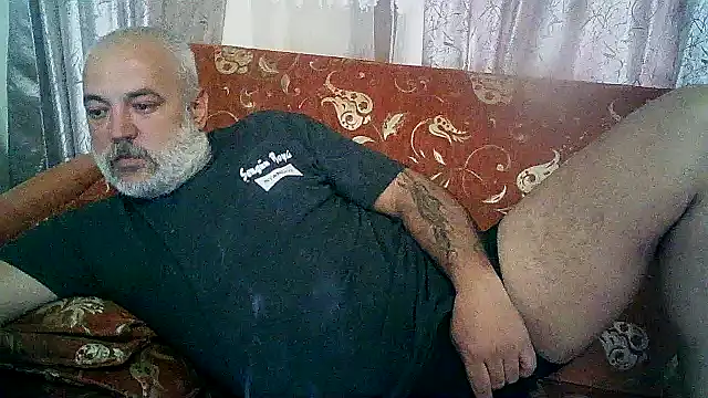 Snapshot of husoizmir chatting on March 19, 2025, 2:24 pm husoizmir online show from March 19, 2025, 2:24 pm
