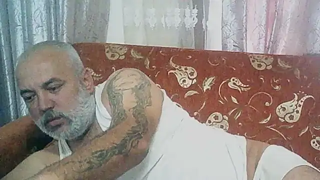 Snapshot of husoizmir chatting on March 15, 2025, 8:26 am husoizmir online show from March 15, 2025, 8:26 am