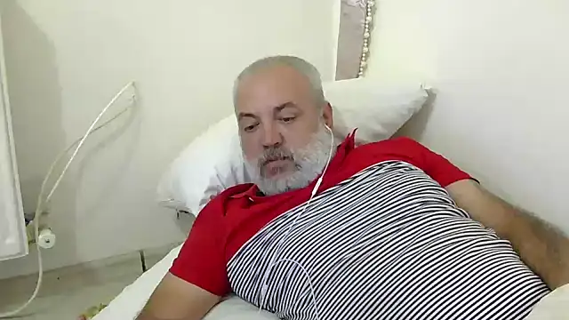 Snapshot of husoizmir chatting on September 26, 2025, 7:48 am husoizmir online show from September 26, 2025, 7:48 am