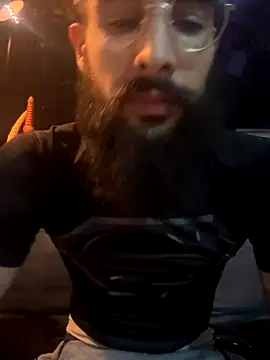 Snapshot of Av0caT chatting on October 21, 2025, 11:15 pm Av0caT online show from October 21, 2025, 11:15 pm