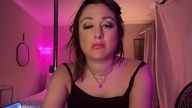 Snapshot of CrazyKittenMeow chatting on October 19, 2025, 7:00 am CrazyKittenMeow online show from October 19, 2025, 7:00 am