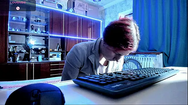 pa1e pr1ncess online show from March 18, 2025, 1:34 pm