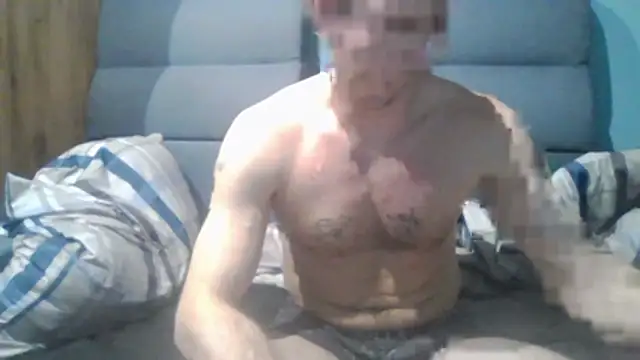 chceciedalsiebie online show from April 1, 2026, 7:44 pm