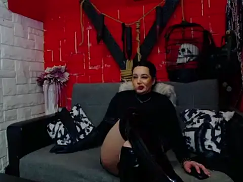 Snapshot of MistressRachelle chatting on March 18, 2025, 10:58 pm MistressRachelle online show from March 18, 2025, 10:58 pm