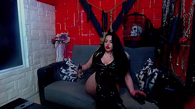 Snapshot of MistressRachelle chatting on April 28, 2026, 9:41 pm MistressRachelle online show from April 28, 2026, 9:41 pm