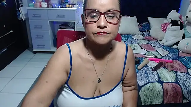 pervert mommy  online show from June 2, 2026, 9:31 am