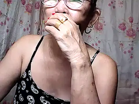 hotwetgran online show from March 12, 2025, 11:22 pm