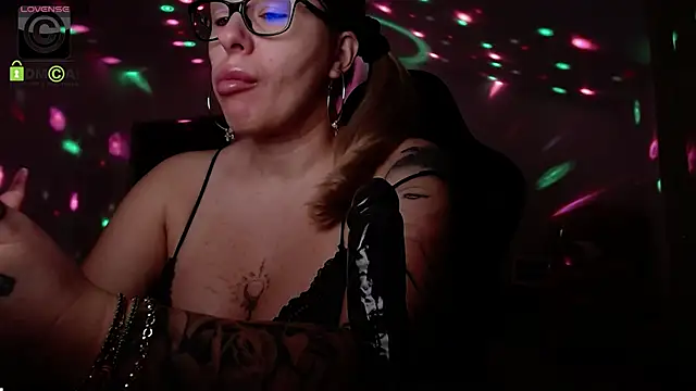 SonyaDevon online show from February 13, 2026, 4:12 am