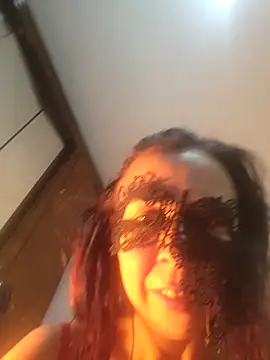 LAURAFOCOSA online show from November 13, 2025, 10:57 pm