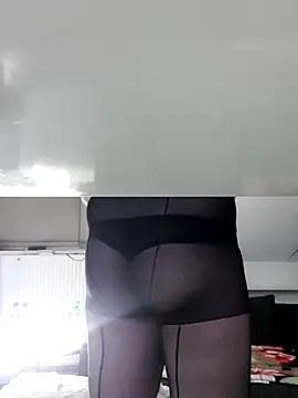 AquaMenn online show from November 26, 2025, 3:39 am